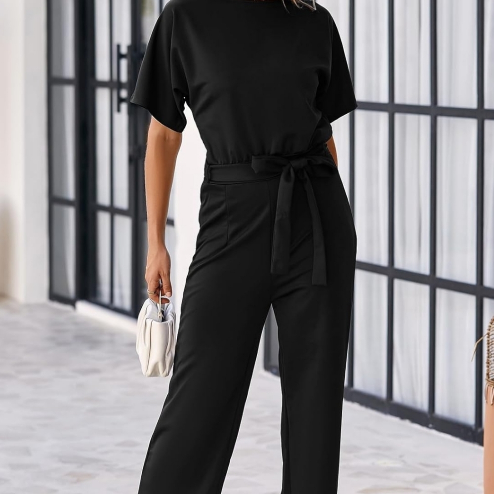 Woman's Jumpsuit new but never worn very comfortable
